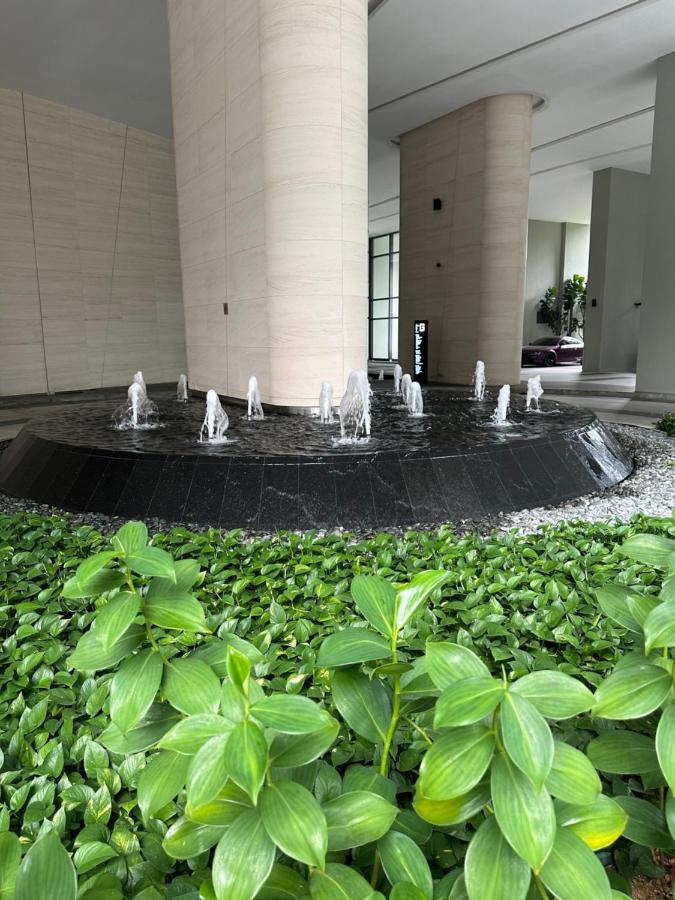 Luxury Suites At Eaton Klcc 吉隆坡 外观 照片