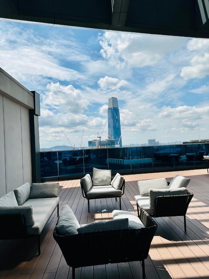 Luxury Suites At Eaton Klcc 吉隆坡 外观 照片